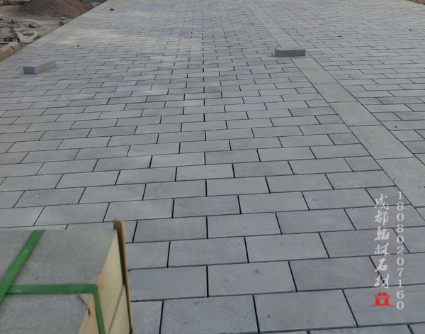 四川青石板工地安装效果图